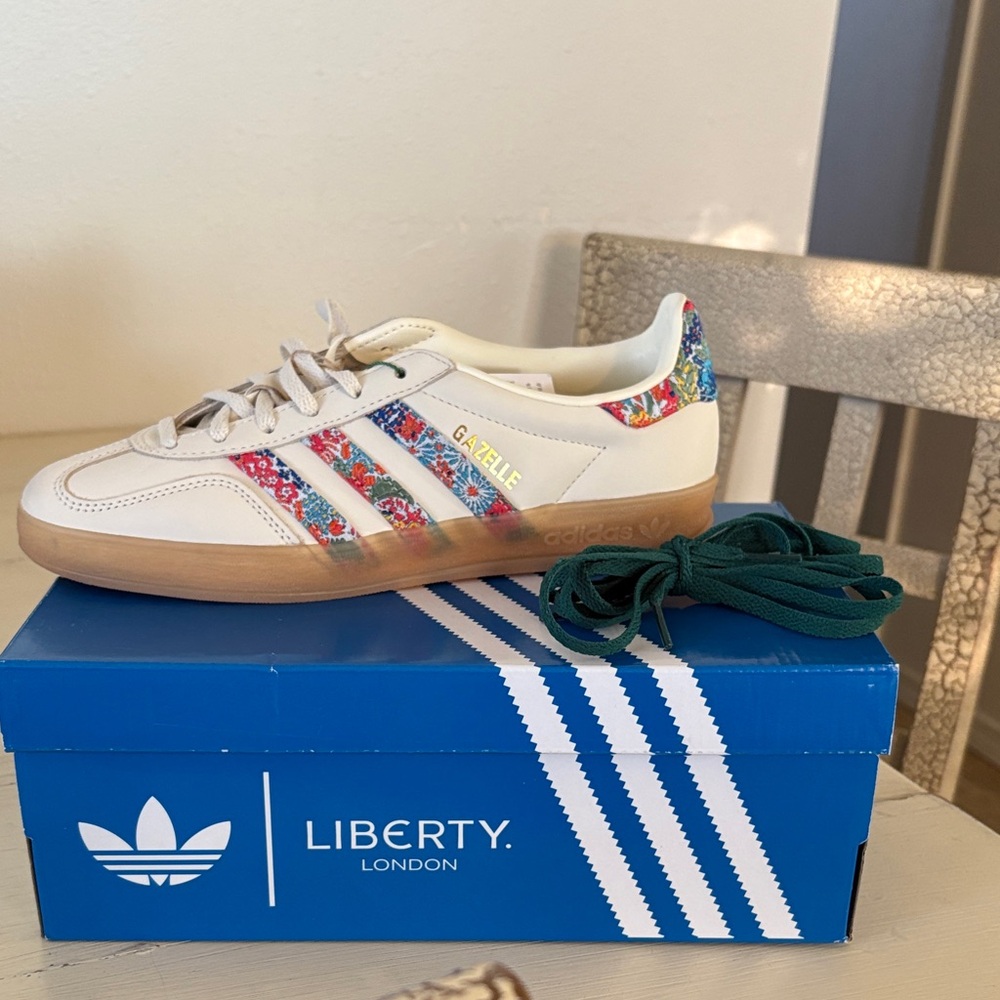 Adidas Liberty London Gazelle Cream with Floral Accents size 7 brand new